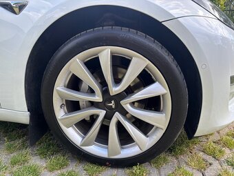 Tesla model 3 Long range AWD v tovarenskej zaruke - 11