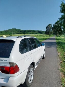 BMW X5 xDrive 3.0i - 11