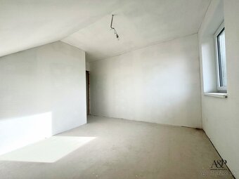 4 IZBOVÝ RODINNÝ DOM, POZEMOK 625M2, RADOŠOVCE, okr. SKALICA - 11