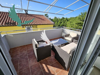 Na predaj  apartmán s výhľadom na more v Chorvátsku - 11