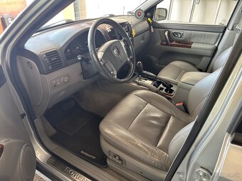 Kia Sorento - 11