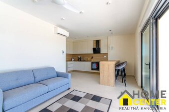 NA PREDAJ kamenná vila /400 m² / s výhľadom na more, ostrov  - 11