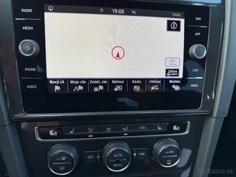 Predám Volkswagen Golf 1,0 TSI Comfortline business benzín - 11