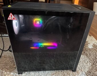 PREDÁM HERNÝ PC - R5 5600X, RTX 2070 SUPER 8GB,32GB DDR4,SSD - 11