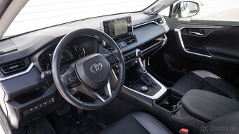 Toyota RAV4 2.0 benzín  4x4  129kW,  Automat,  rv 2020 - 11