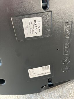 Cybex Cloud Q so základňou Cybex Base Q-fix - 11