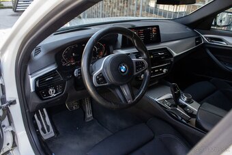 BMW Rad 5 520d xDrive A/T 140 kW - 11