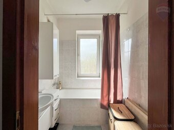 PREDANÉ Predaj: 3-izbový byt s krbom priamo v centre L - 11