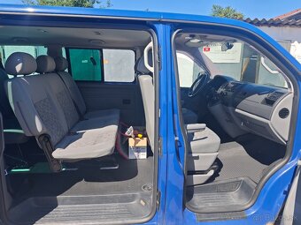 Volkswagen Transporter T5 Caravelle - 11