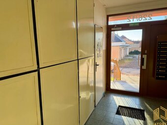 3 - IZB. BYT (79m2) s LOGGIOU, GARÁŽ, RUŽOVÁ ul. SENICA - 11