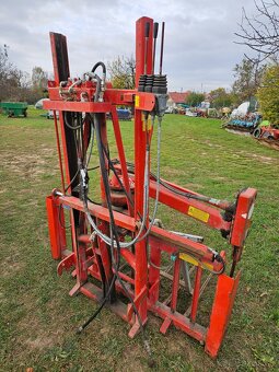 Vykusovač siláže,rezačka  KHUN - 11