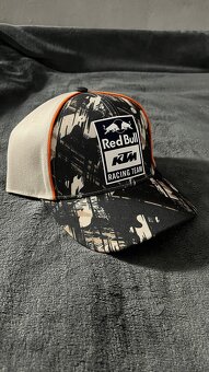 Predám F1 a MotoGP merch/ dres a šiltovky čiapky - 11