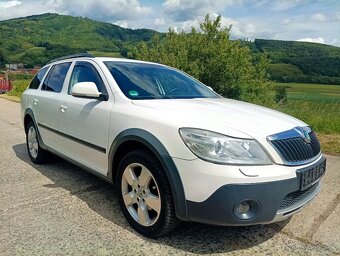 Škoda Octavia Combi Scout CR 2.0 TDI 4x4 Xenon TOP - 11
