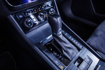 Škoda Superb Combi FL Style, pano, Webasto matrix ťažné, DPH - 11