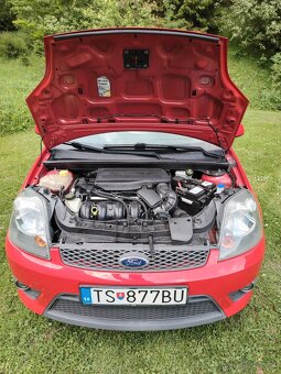 Ford Fiesta St - 11