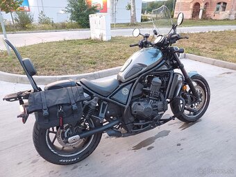 Honda rebel 1100 - 11