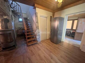 PREDAJ: Rodinný dom-chata, 639 m2; Dolná Bzová-Podkriváň, 18 - 11