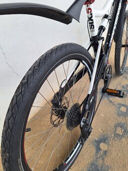 Celoodpružený horský bicykel Rockrider SIX.5 - 11