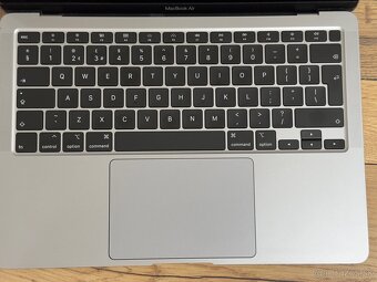 Apple Macbook Air 13" (2020) i3, 8gb, 256gb - 11