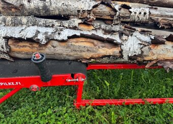 Štípací automat Hakki Pilke Falcon 35 plus podávací stůl 371 - 11