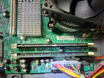 HP Compaq, core2 2,4ghz; 3gb; 120gb - 11