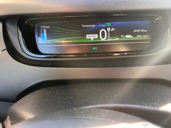 Renault ZOE - 11