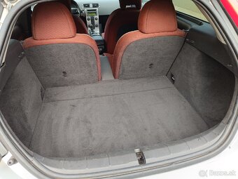 Volvo C30, 1,6 benzín,r .v. 4/2007, manual, 101 PS - 11