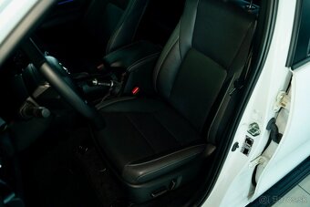 Toyota Hilux DC 2.8 I D-4D Invincible Sport 4x4 A/T - 11