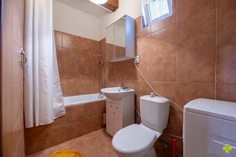 PRENÁJOM BYTU V RODINNOM DOME - SEBEDRAŽIE - 11