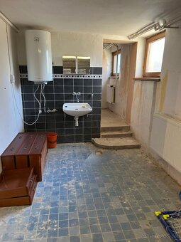 ZĽAVNENÉ • Na predaj celoročná chata v Zlatníckej doline - 11