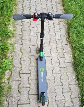 Predám skladaciu kolobežku elektrickú - 11