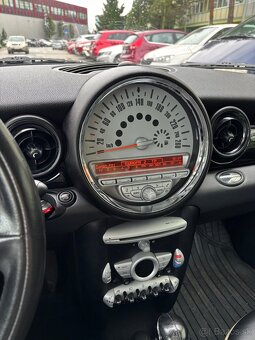 Mini Cooper Clubman 2008 88kW, 6st automat, benzín - 11