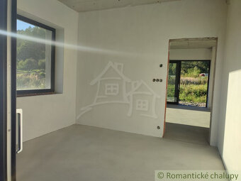 Moderný rodinný dom v pokojnej prírodnej lokalite, na skok - 11