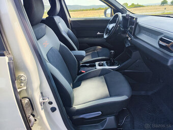 Dacia Duster 1.2 TCe 130 mHEV 4x4 Expression - 11