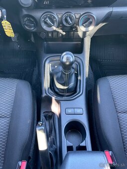 TOYOTA HILUX - PREDAJ AJ NA SPLÁTKY - 11