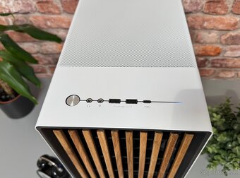 Ryzen 9 9950X3D\32GB\RTX 5080\SSD\1200W Zdroj - 11