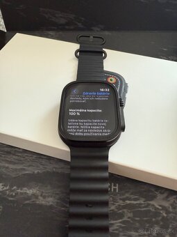 Apple Watch Ultra 2 49mm Black Titanium - 11