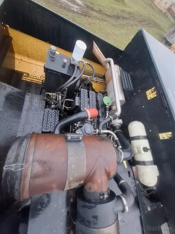 Predám kombajn New Holland CS 660 - 11