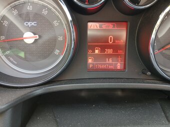 Opel Insignia OPC - 11