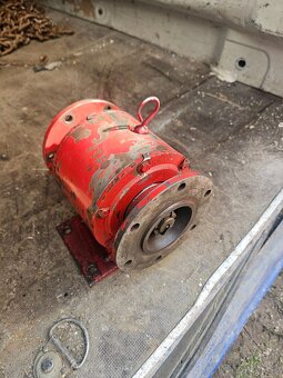 Lkt 80 náhradné diely - 11