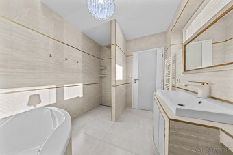 Luxusný 3.izbový rodinný dom s garážou Dunajská Streda - 11