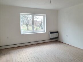 Kvalitný murovaný rodinný dom v okrese Levice - 11