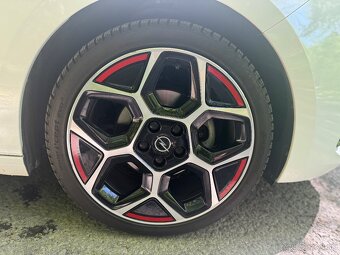 Opel Astra 1.2 Turbo Gs Line - 11