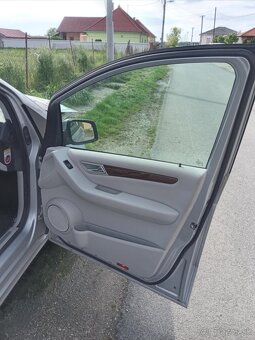 Mercedes A 180 - 11