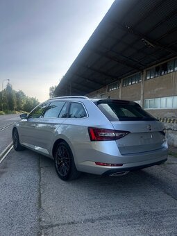 Skoda superb 3 combi 2 TDi 110 kW Dsg - 11