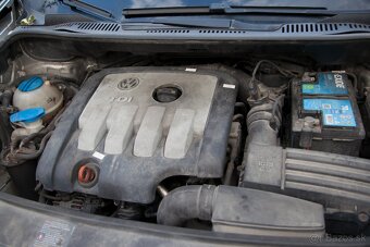 VW Touran 2,0Tdi 103kW r.v. 02/2008 - 11