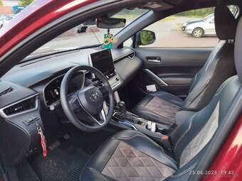 Toyota Corolla Cross - 11