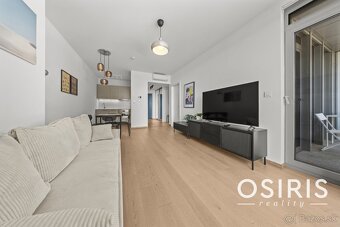 Klimatizovaný 2 izbový byt s terasou v Eurovea Tower, 1x par - 11