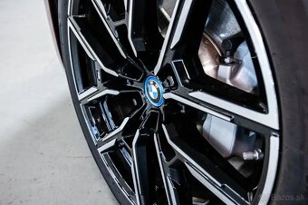 BMW i4 eDrive40 - 11
