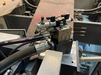 Ohraňovací hydraulický lis SX 30220, r. v. 2024 - 11